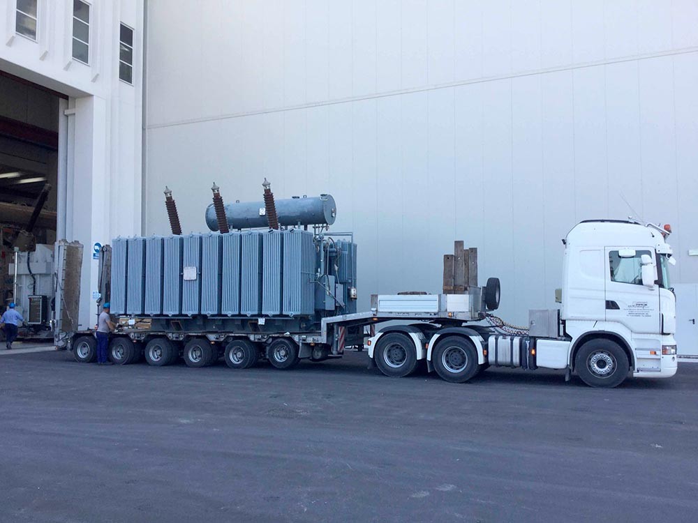 Transport transformateur sur plateau – convoi exceptionnel